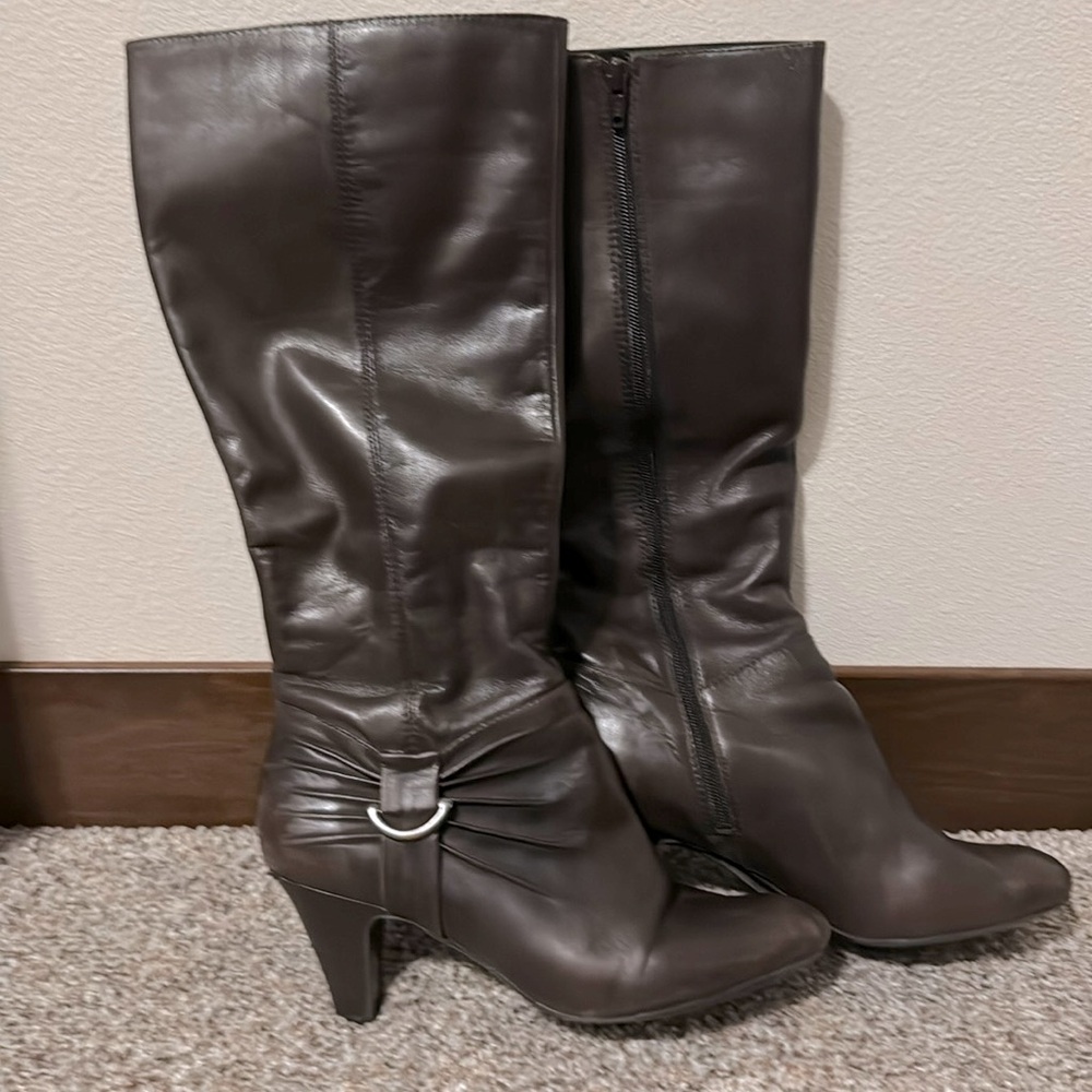 Women’s Naturalizer boots